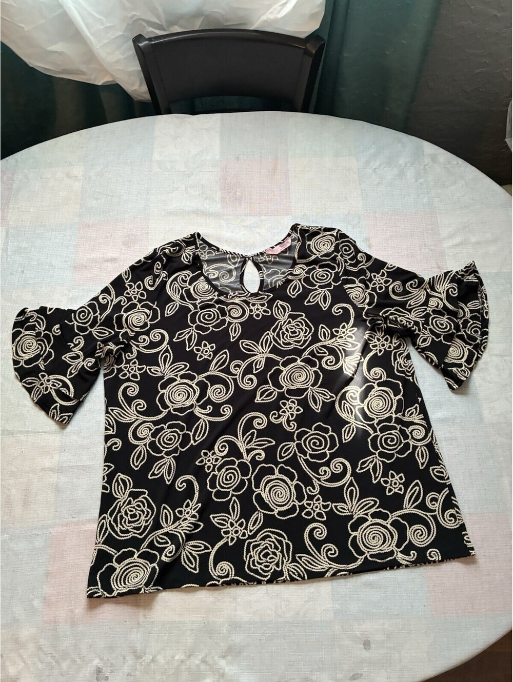 SJS Womens 2X Black Cream Floral Bell Sleeve Blouse Plus Size